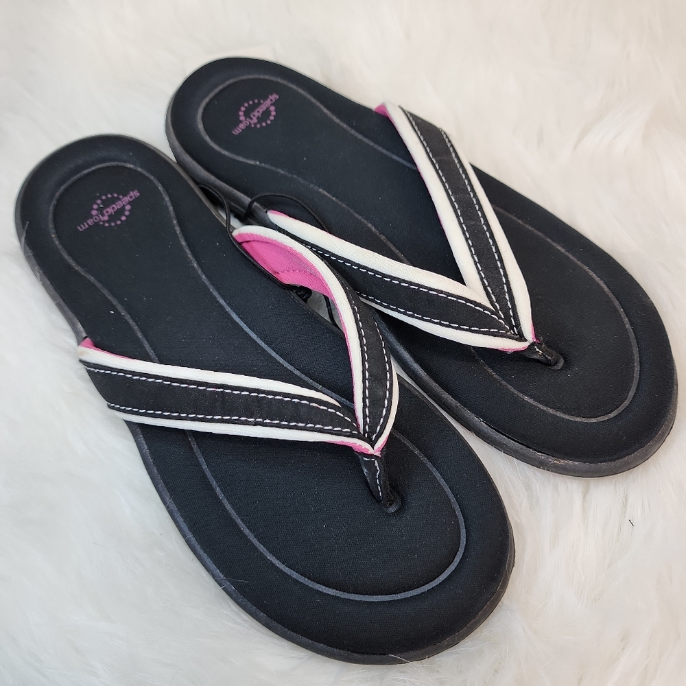 Womens Speedo Black and Pink Sandals Size 7 NEW